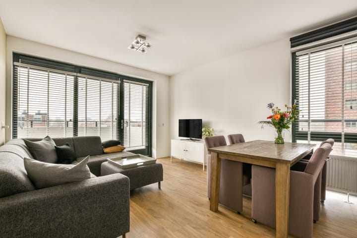 Foto 2 van Bezaanjachtplein 9