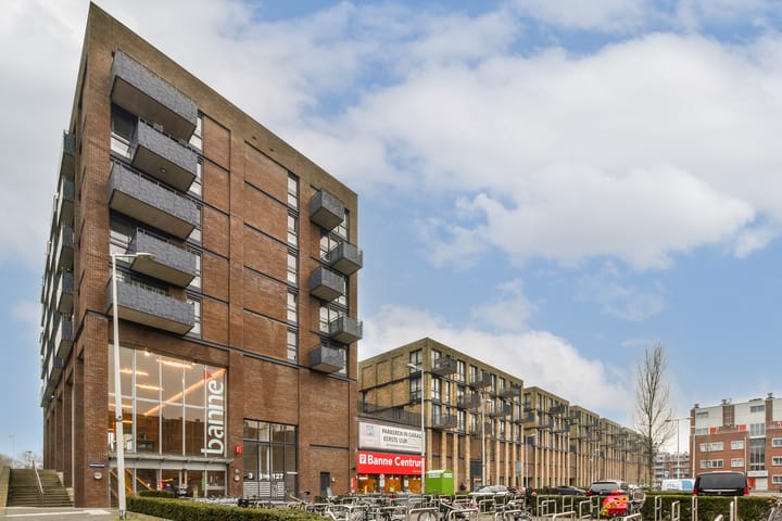 Foto 20 van Bezaanjachtplein 9