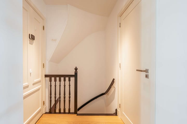 Foto 22 van Van Eeghenstraat 22-H