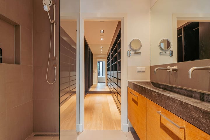 Foto 29 van Van Eeghenstraat 22-H