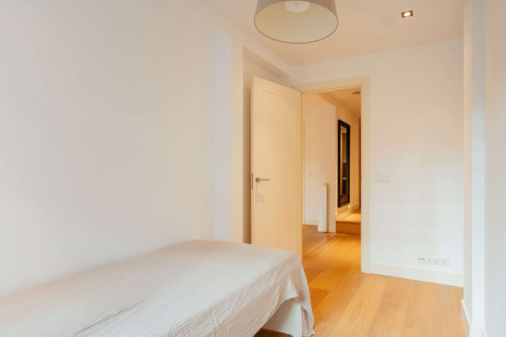 Foto 33 van Van Eeghenstraat 22-H