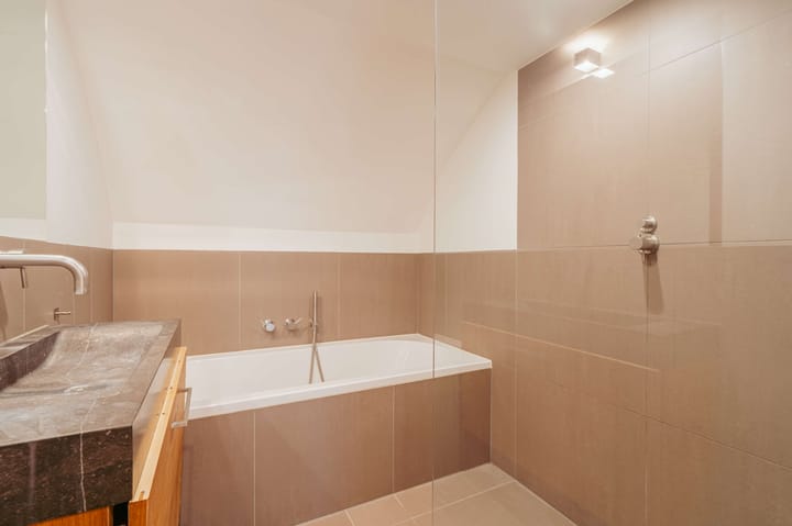 Foto 35 van Van Eeghenstraat 22-H