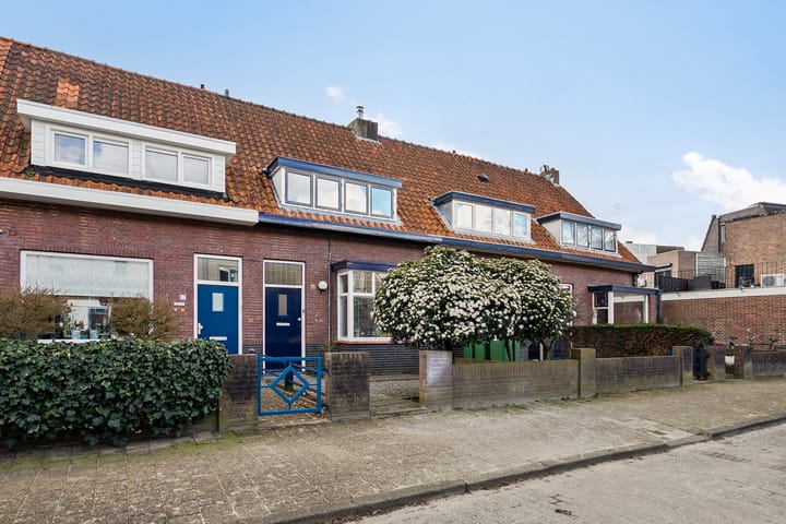 Foto 28 van Nuijtsstraat 49