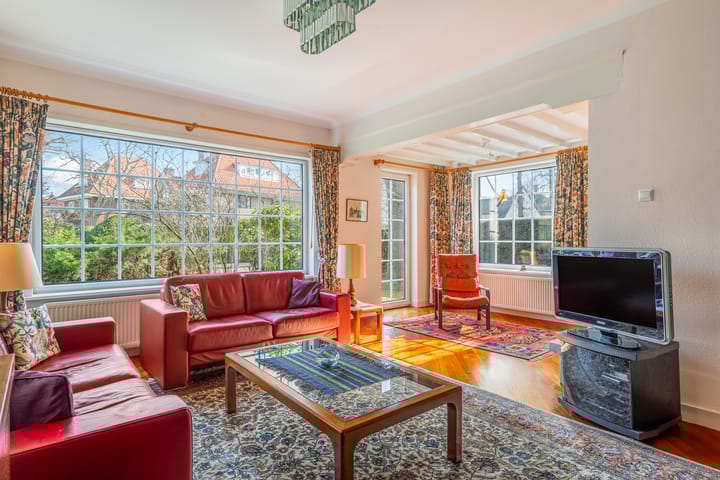 Foto 12 van Helmlaan 16