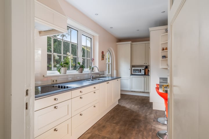 Foto 13 van Helmlaan 16