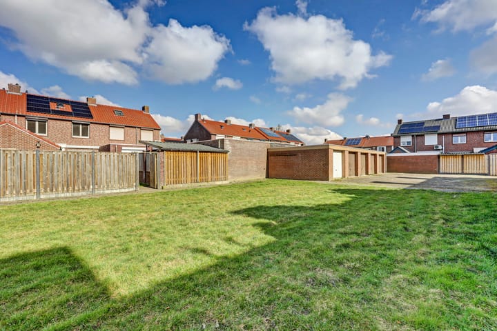 Foto 32 van Jan van Eechoudstraat 37