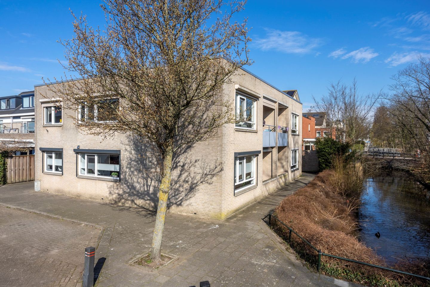 Foto 1 van Burgemeester Hendrixstraat 97