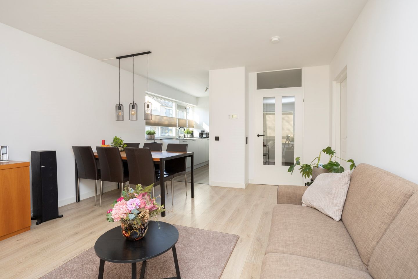 Foto 14 van Burgemeester Hendrixstraat 97