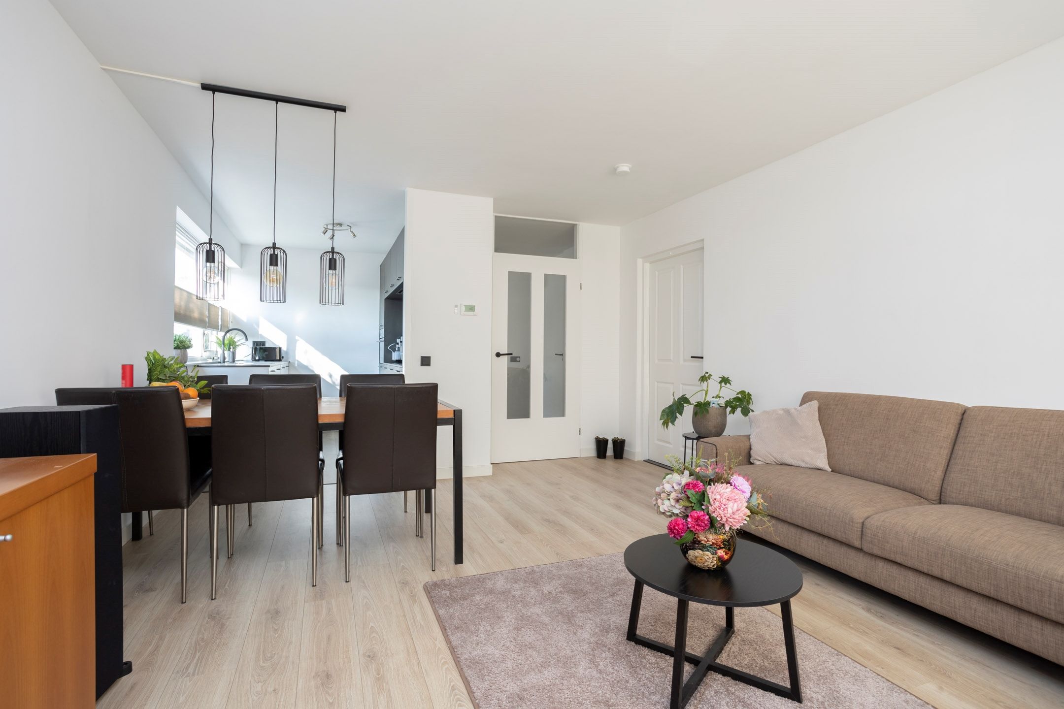 Foto 15 van Burgemeester Hendrixstraat 97