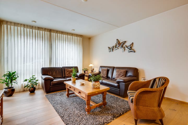 Foto 2 van Dokter Molplein 2