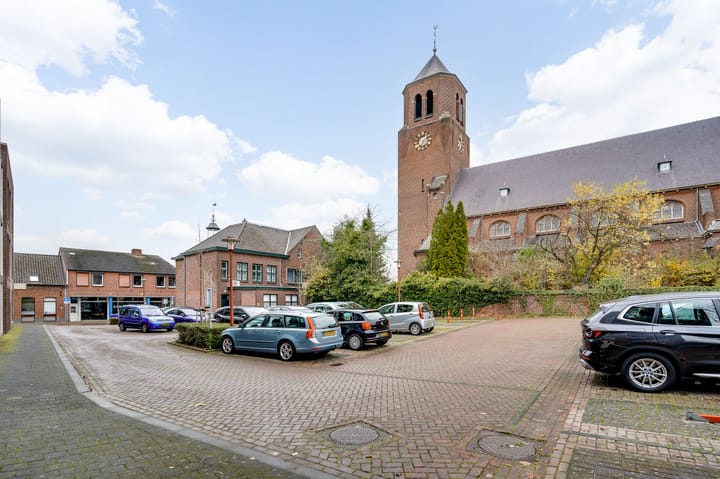 Foto 22 van Dokter Molplein 2