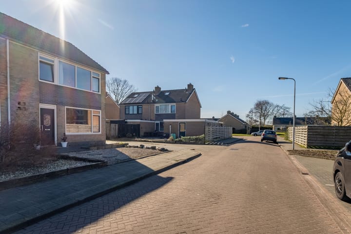 Foto 7 van W Jorritsmastrjitte 13