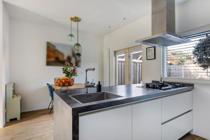 Foto 19 van Weteringstraat 70