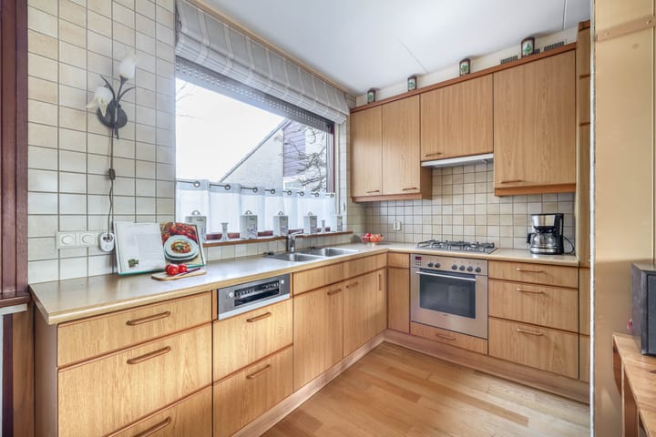 Foto 11 van Eikenlaan 9