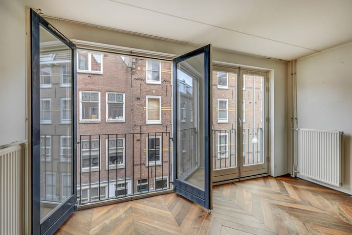 Foto 4 van Goudsbloemstraat 104-B