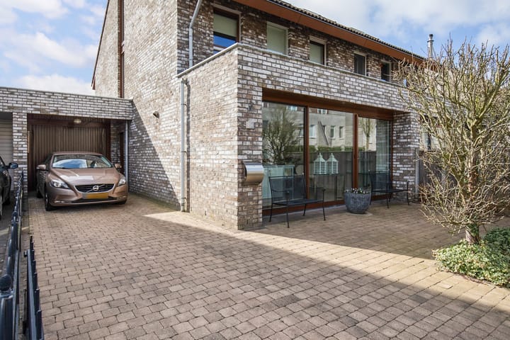 Foto 7 van Brandaris 64