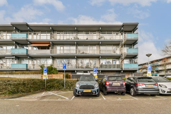 Foto 2 van Bramzeilhof 166