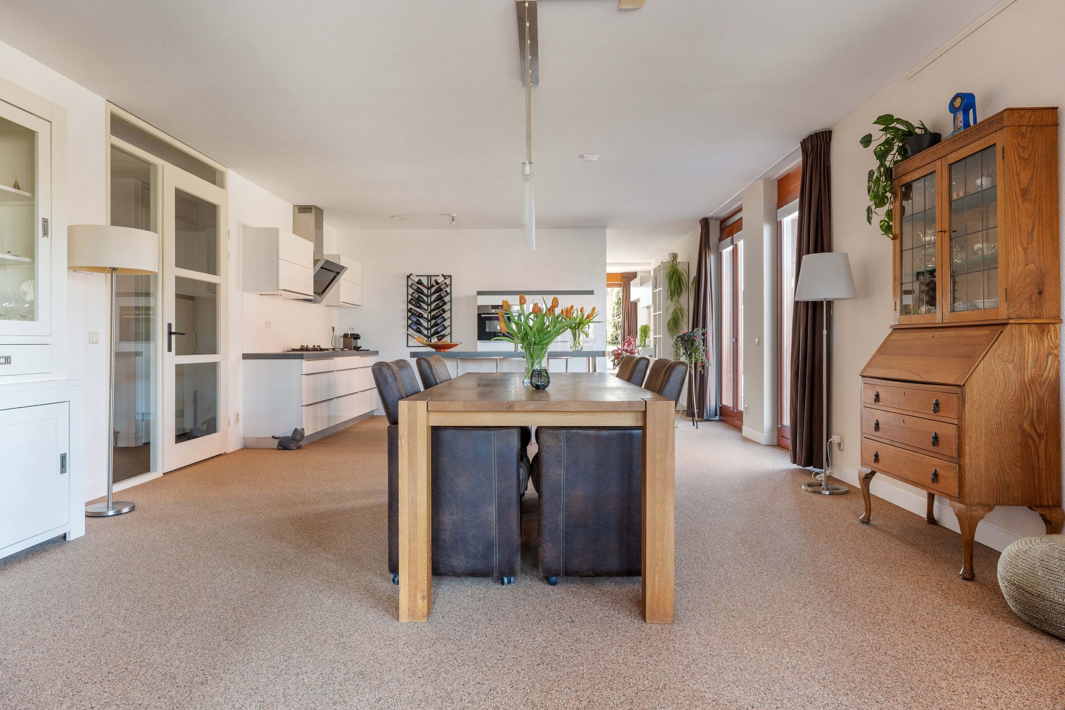 Photo 12 of de Trog 68