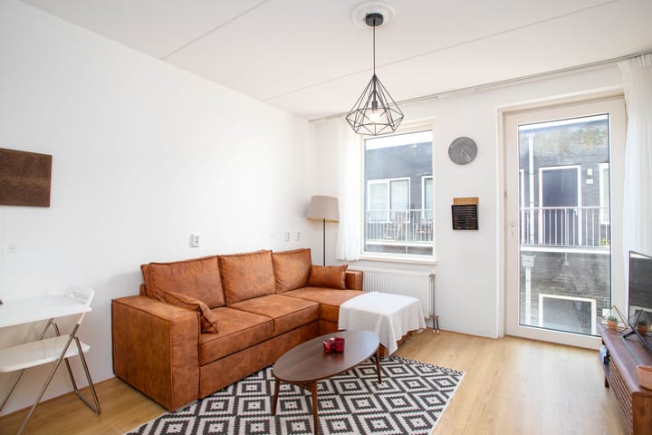 Photo 4 of Berlagestraat 40