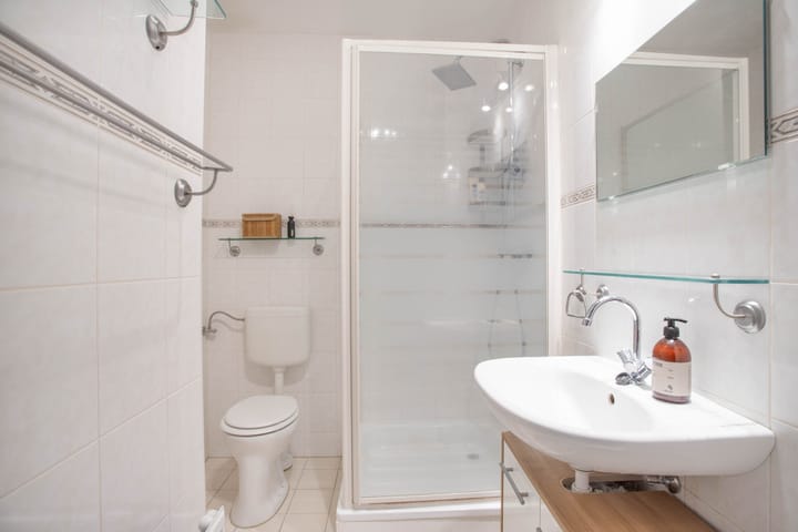 Photo 14 of Berlagestraat 40