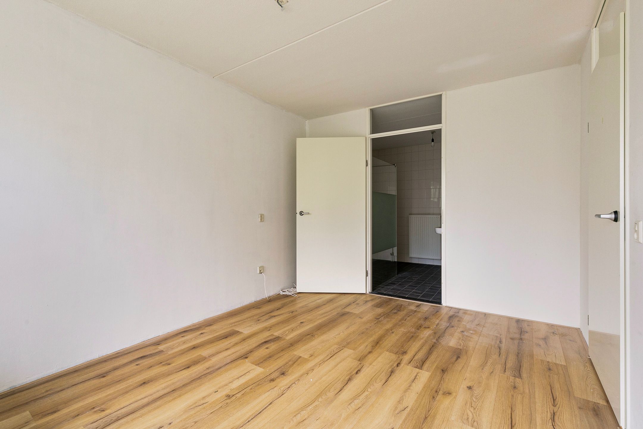 Photo 12 of Curiestraat 143