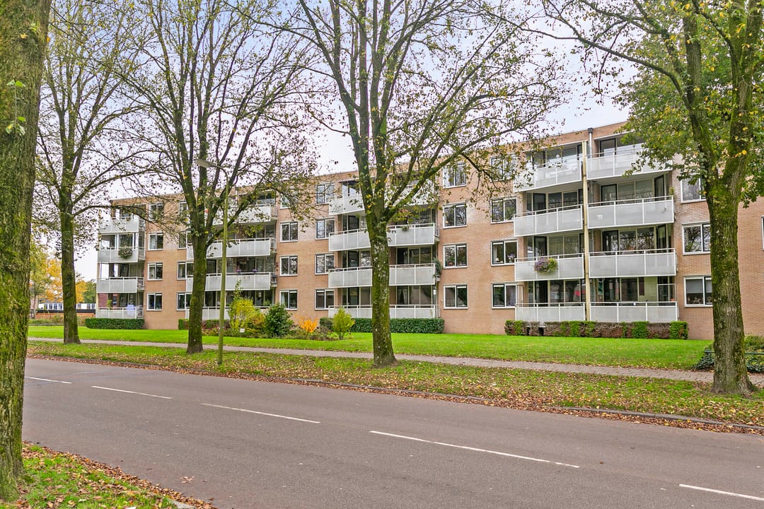 Photo 23 of Curiestraat 143