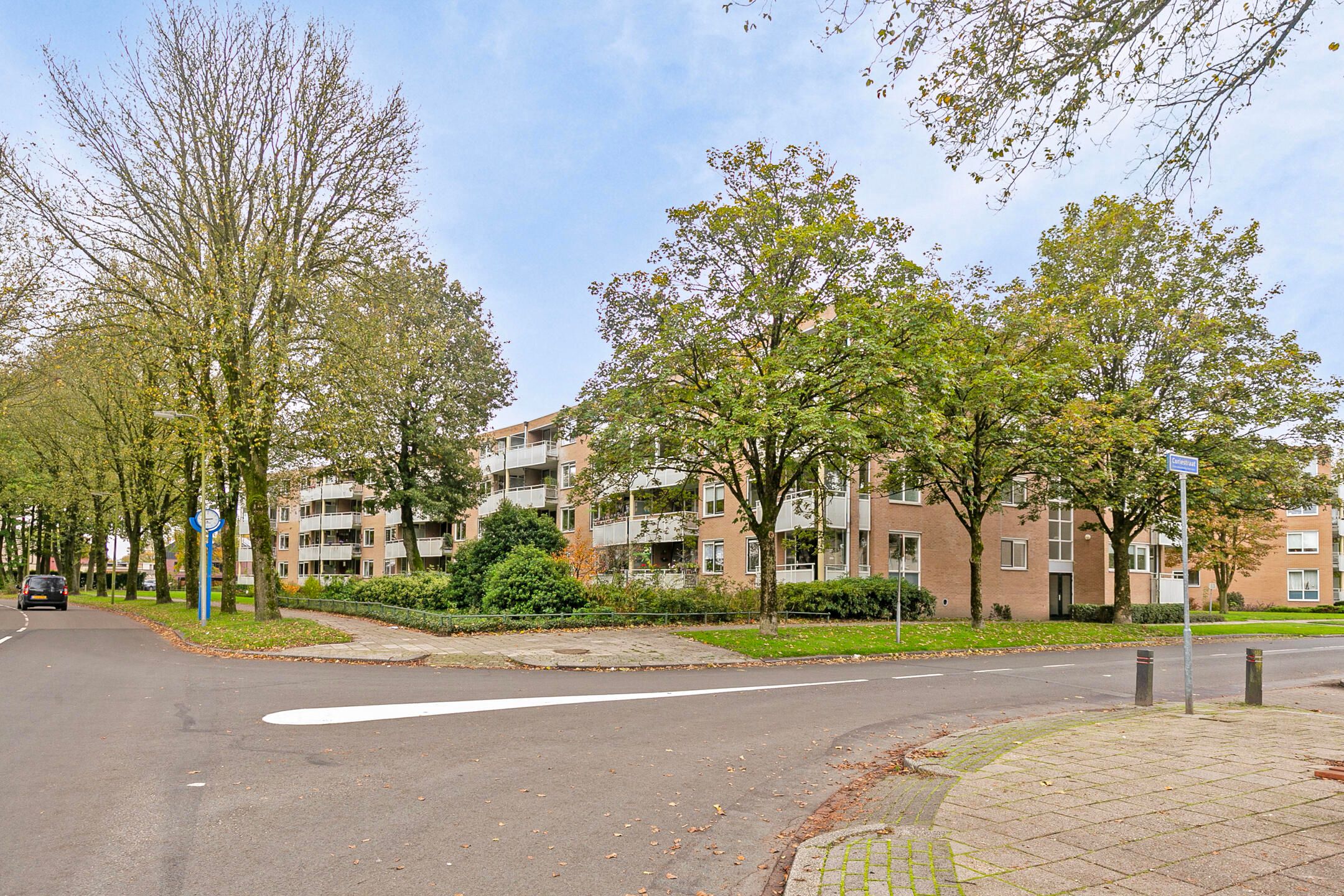 Photo 30 of Curiestraat 143