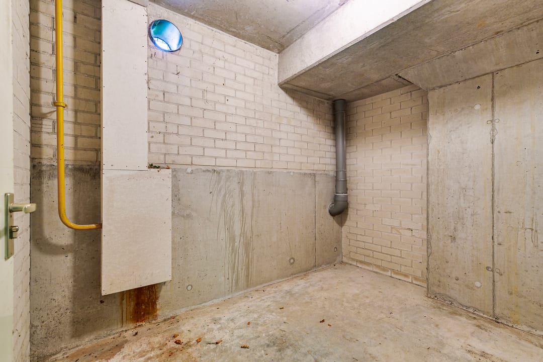 Photo 32 of Curiestraat 143