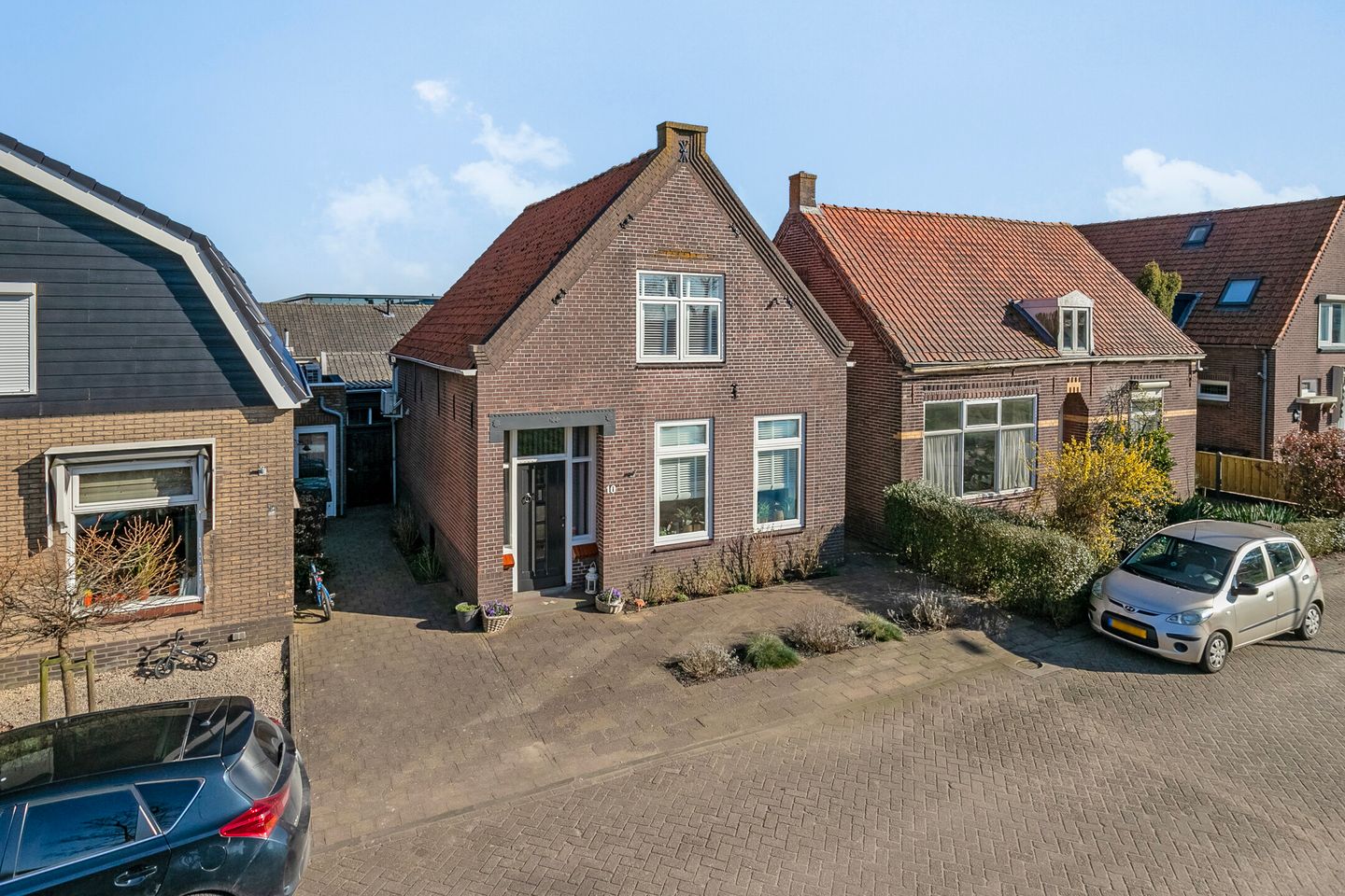 Foto 1 van Parallelweg 10