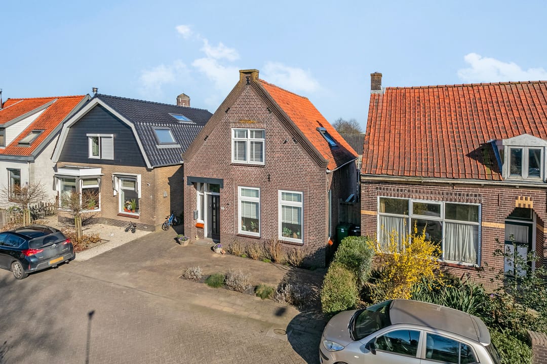 Foto 2 van Parallelweg 10