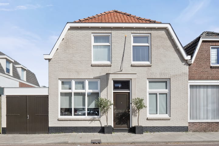 Koopwoningen - huizen te koop in [Funda]