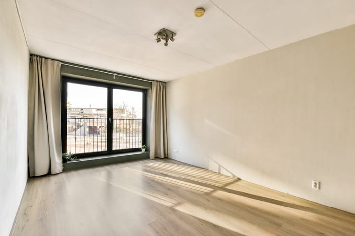 Photo 2 of Welnastraat 83