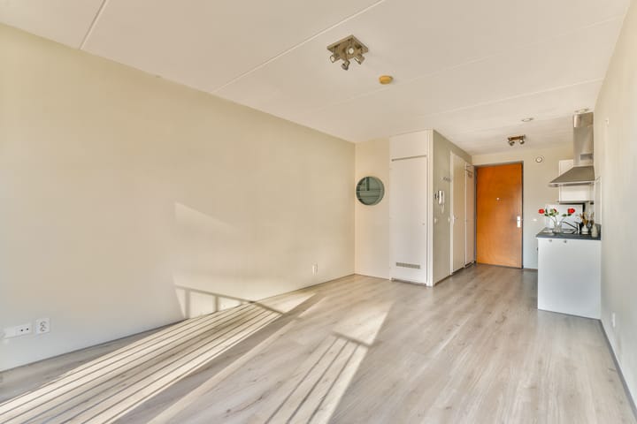 Photo 5 of Welnastraat 83