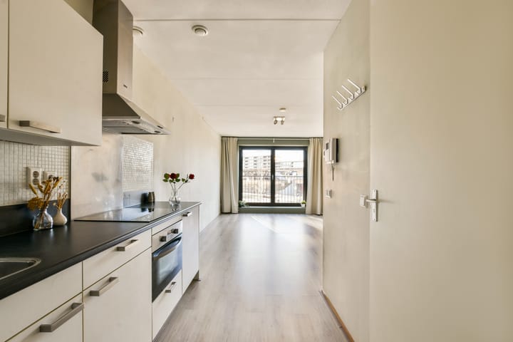 Photo 8 of Welnastraat 83