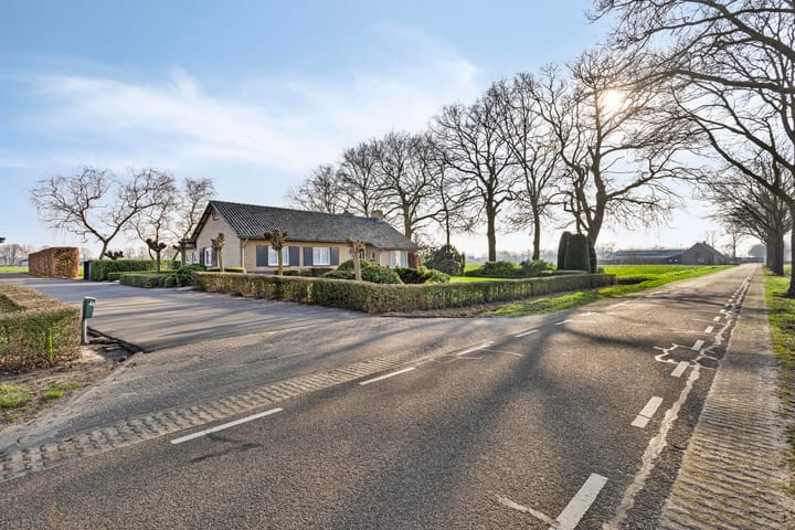 Photo 4 of Verreheide 44