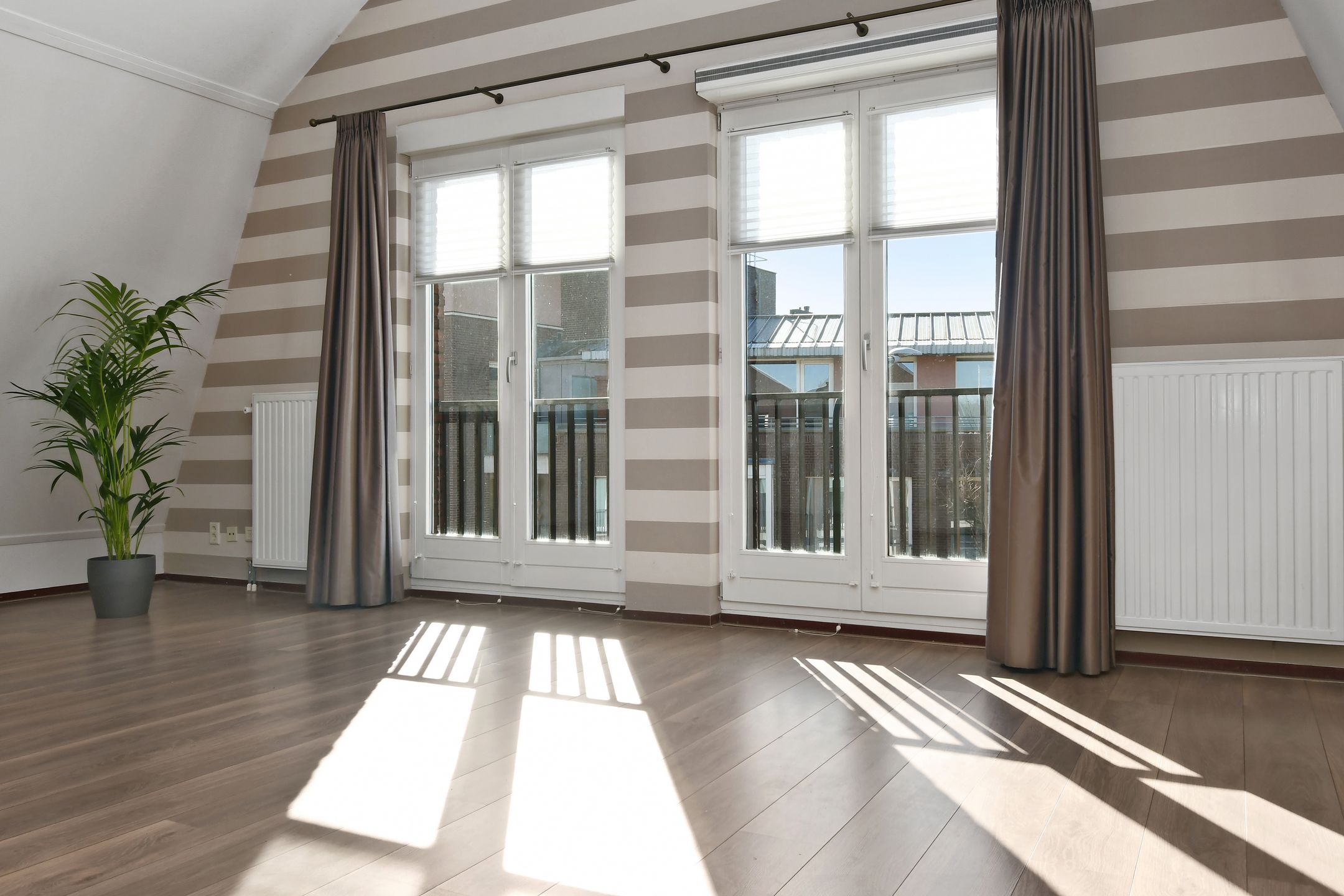 Foto 15 van Hendrik Veenemanstraat 5-A