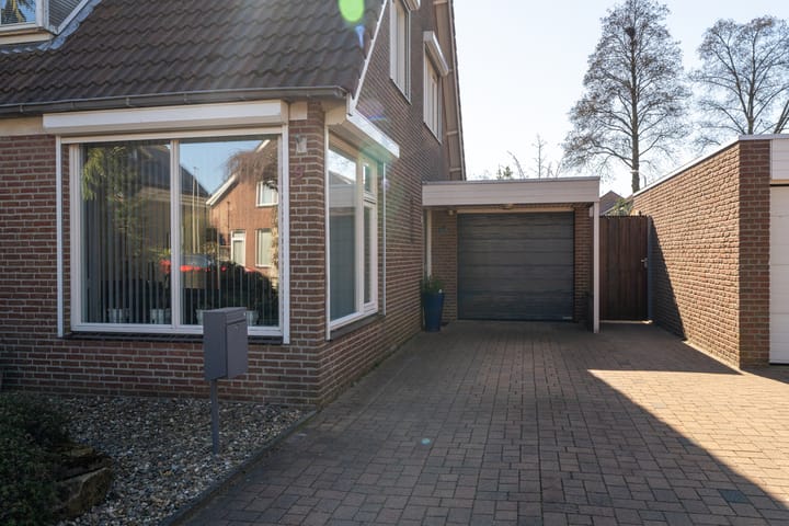 Foto 9 van Walstro 9