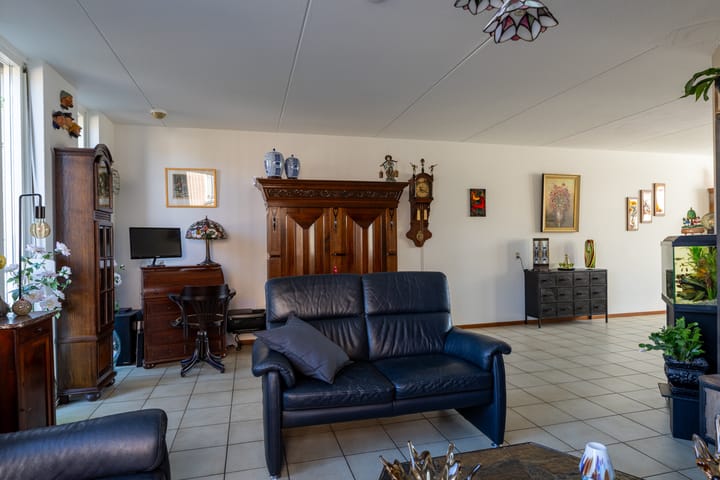 Foto 12 van Walstro 9