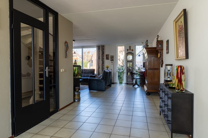 Foto 13 van Walstro 9