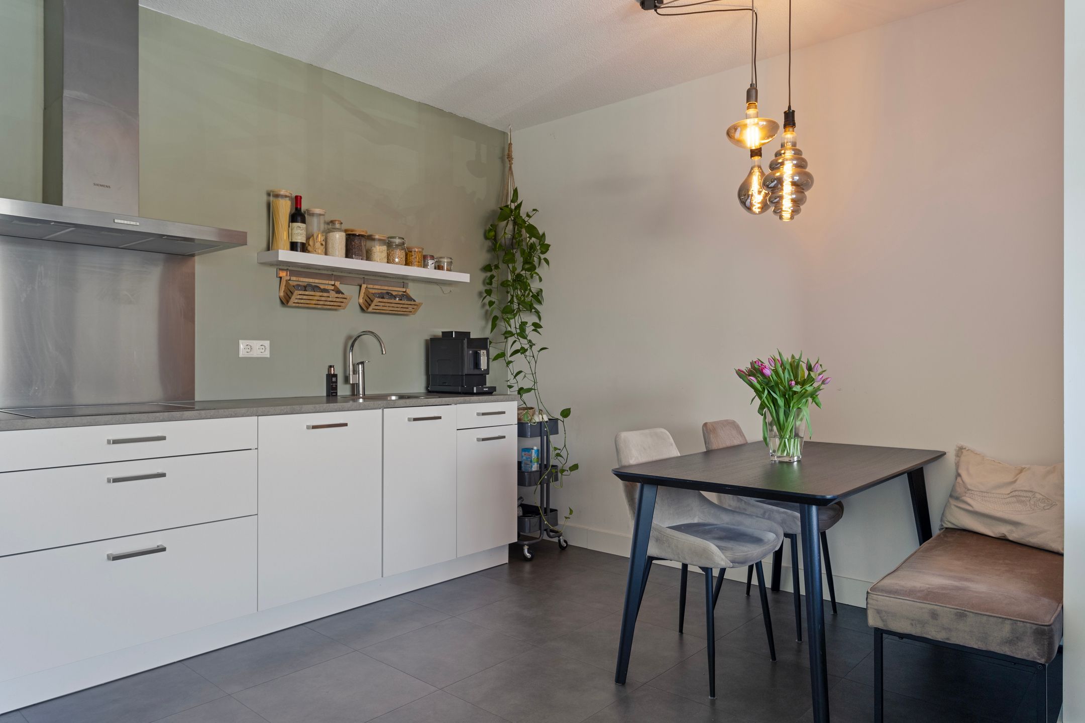 Photo 6 of Govert Flinckstraat 19-C