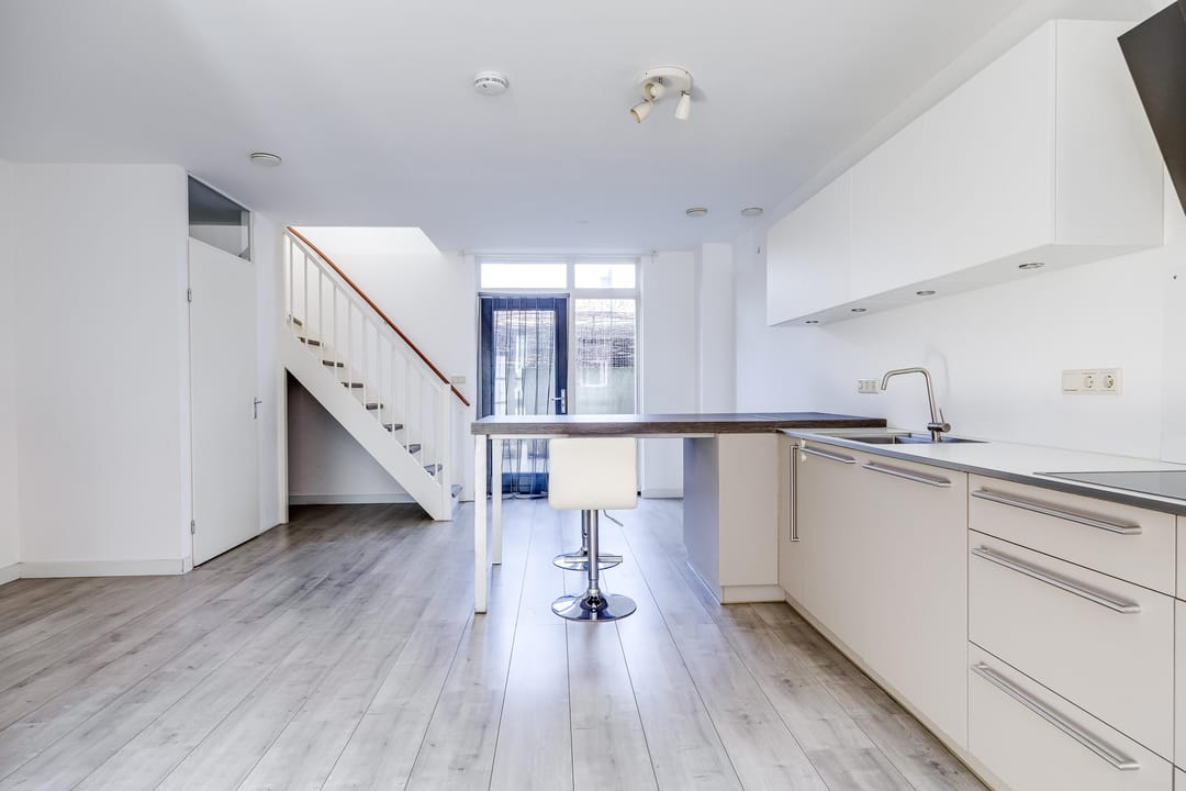 Foto 7 van Laaxumstraat 11