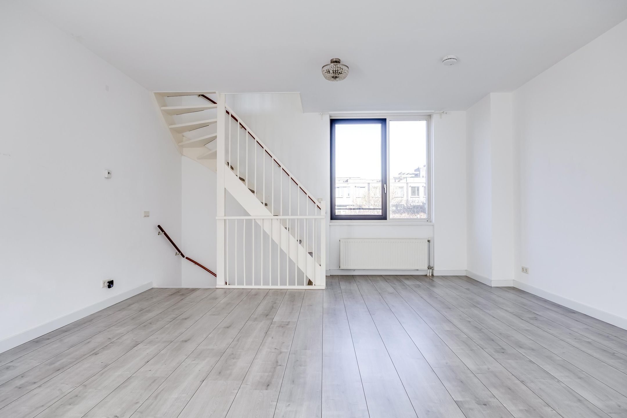 Foto 24 van Laaxumstraat 11