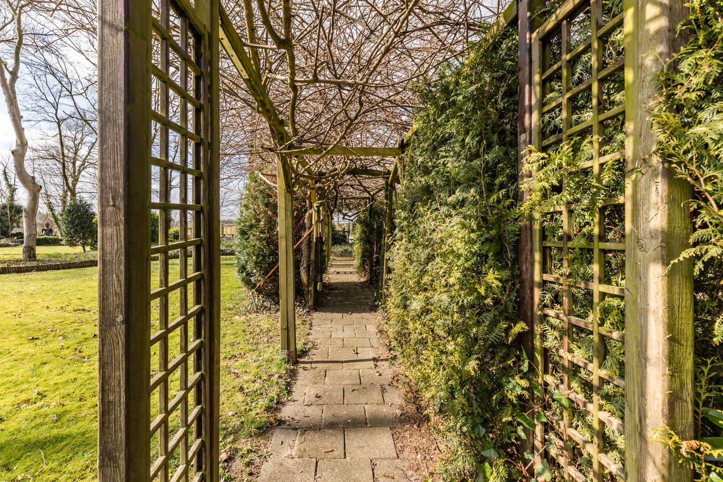 Foto 34 van Diergaarderstraat West 15