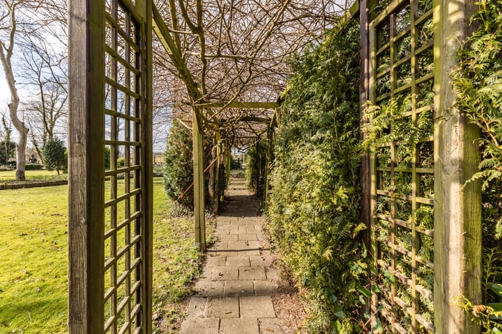 Photo 34 of Diergaarderstraat West 15