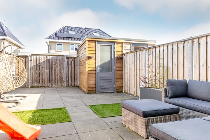 Foto 24 van Boterbloemhof 99