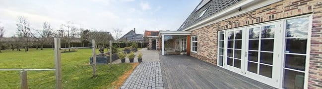 Achtertuin