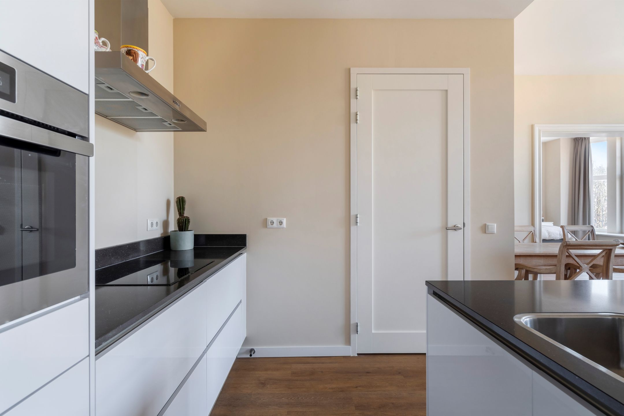 Foto 3 van Raamweg 12-C