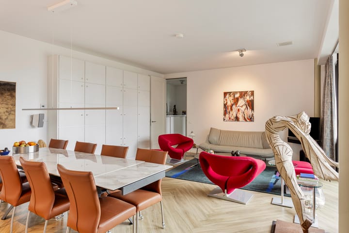 Photo 4 of Barbarossastraat 97