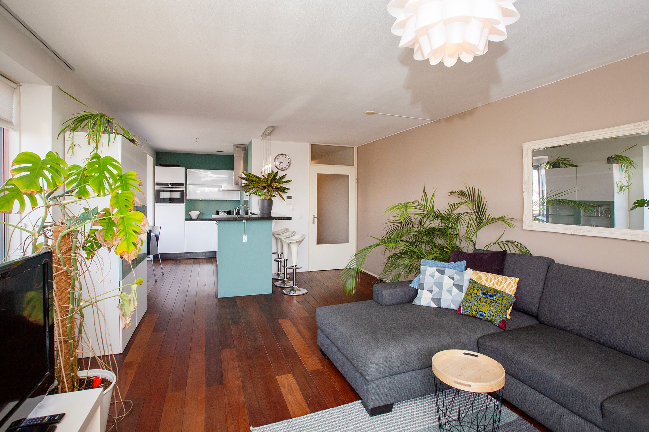 Foto 6 van Borneolaan 286