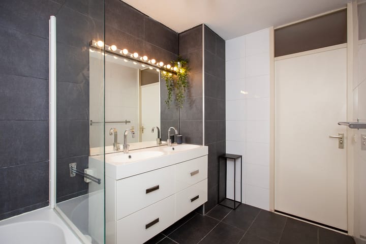 Foto 15 van Borneolaan 286